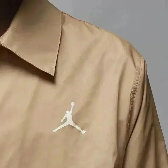 🔥NWT🔥Nike Jordan Flight MVP
Men's Jacket~Hemp/Sail Size Medium Repel Windbreaker - Picture 6 of 12
